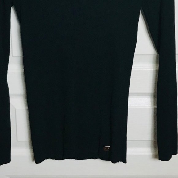 Authentic Chanel Turtleneck Sweater - Picture 7 of 7